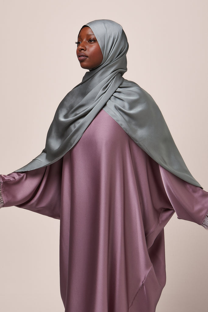 Lilac Feathered Batwing Abaya